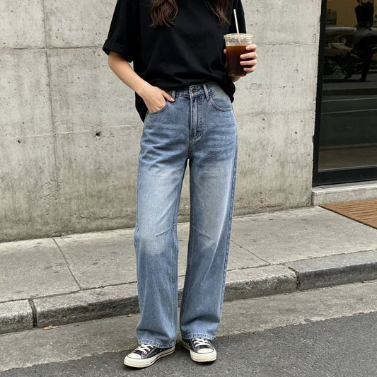Relaxed Washed Wide Leg Jeans